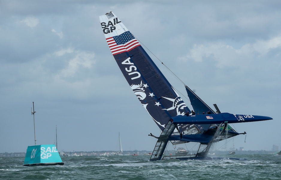 The American F50 only made it to the first sign.