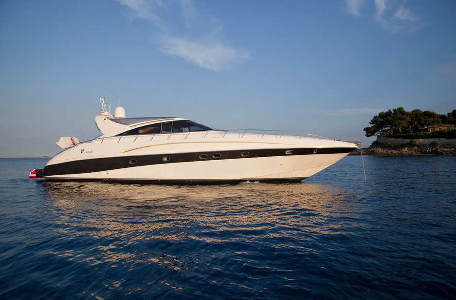 AB Yachts Icare