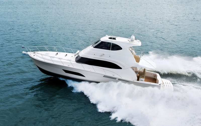 Riviera 63 Enclosed Flybridge