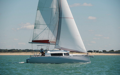 Neel Trimarans 43