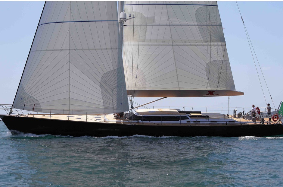 Perini Navi Black Lion