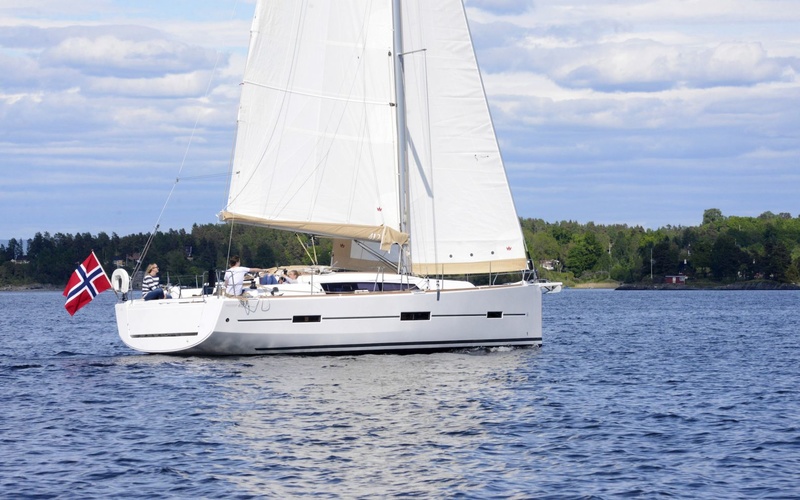 Dufour 412