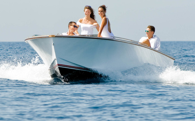 Phiequipe MB18 Day Cruiser