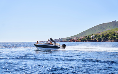 Quicksilver Activ 675 Bowrider