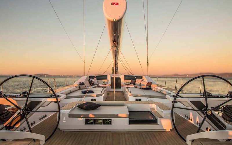 Premier Pontoons Horizon