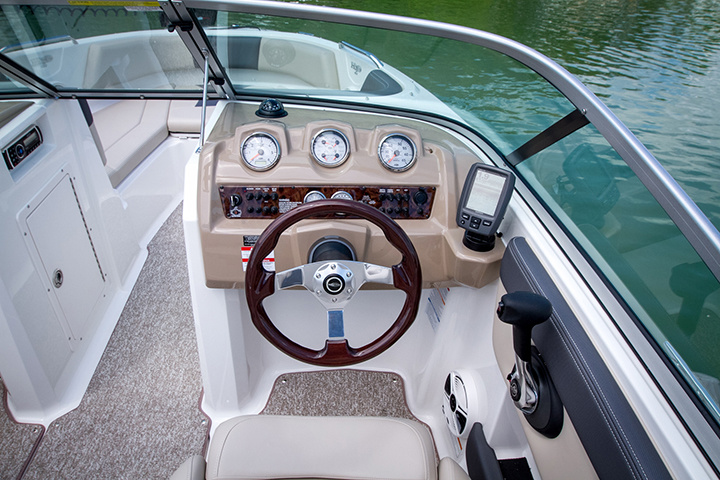 Chaparral 21 Ski&Fish H2O