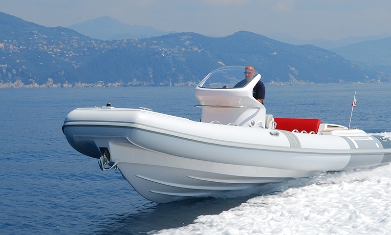 Tecnorib Pirelli 880