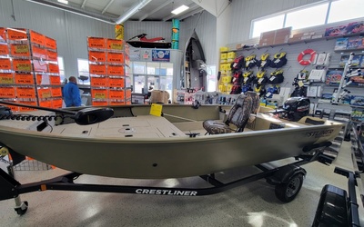 Crestliner 1650 Discover Tiller