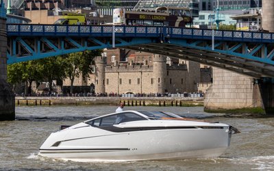 Fairline F-Line 33