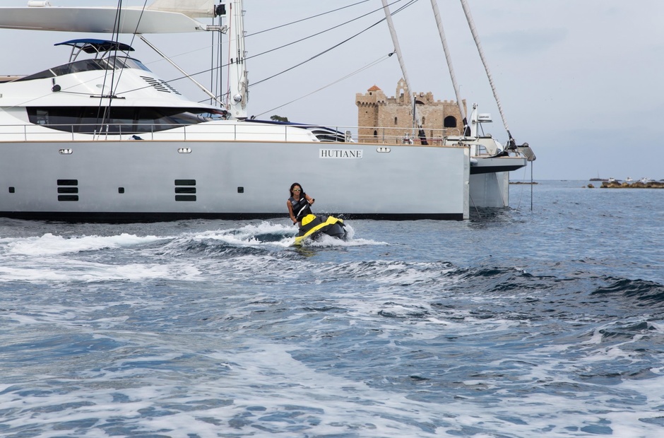 Custom Boats Huitane