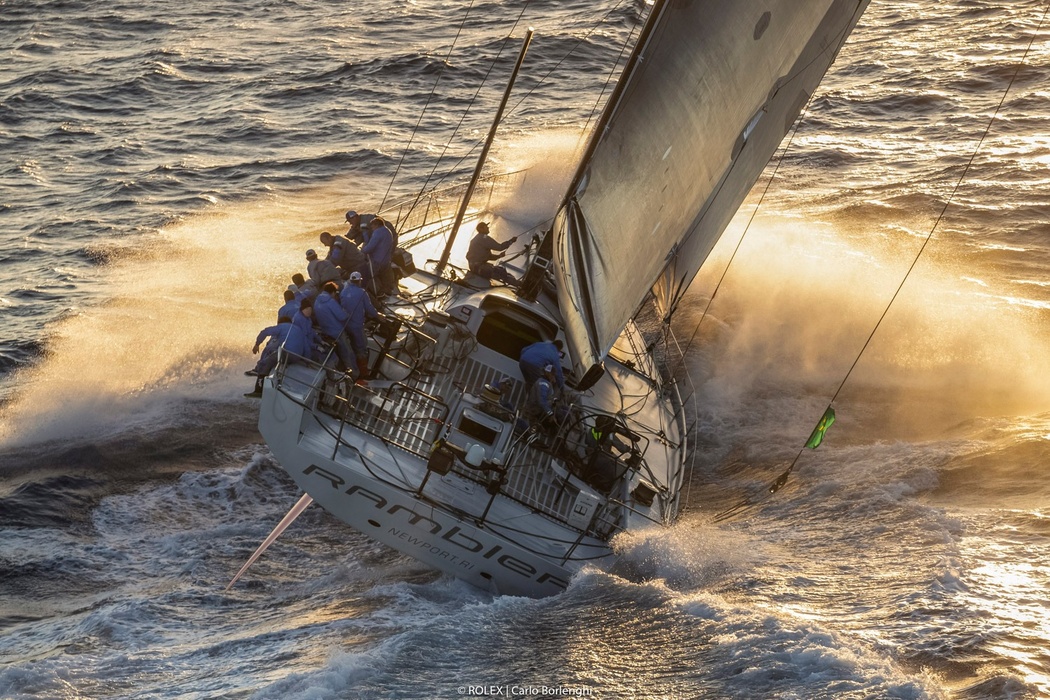 Американский экипаж Rambler ﻿88 первый пришел в Монако и получил приз Line honours. Но заветный рекорд ему побить так и не удалось. Команда пересекла финишную черту в 4:35 утра 13 июня, через 16 часов и 35 секунд после старта. Таким образом, отставание от рекордсменов составило чуть больше 60 минут. Виной всему — ветер, который предательски затих, когда до финиша оставались считанные мили. Впрочем, в каком-то смысле экипажу Rambler 88﻿ все же удалось побить рекорд ﻿Esimit Europa 2, но лишь предыдущий, установленный в 2008-м, а не в 2012 году. Для шкипера Джорджа Девида (George David﻿) нынешняя Giraglia — первая, так что он не унывает и готовится в будущем предпринять еще одну попытку установить настоящий рекорд.