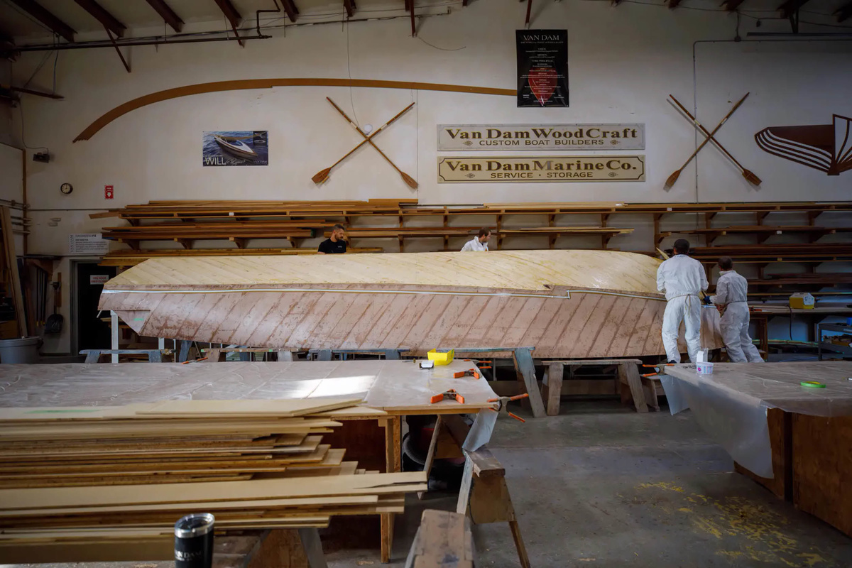 Van Dam Boats