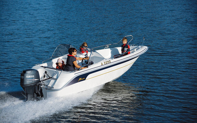 Yamarin 47 Twin Console
