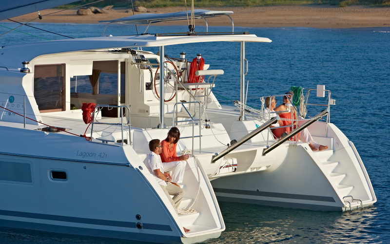 Lagoon 421
