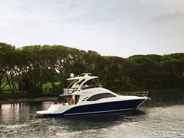 Sea Ray 520 Sedan Bridge