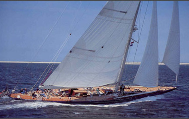 Camper & Nicholsons Endeavour