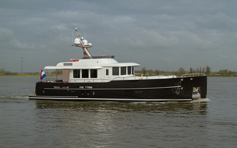 De Alm  Grand Voyager 62
