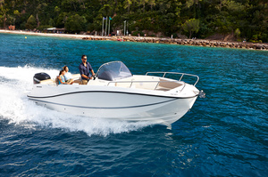 Quicksilver Activ 755 Open