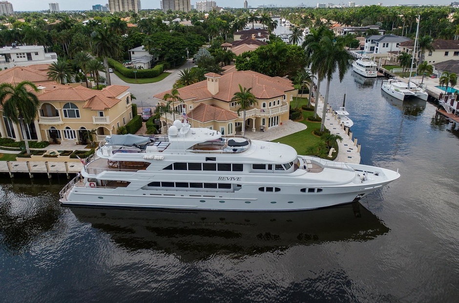 Richmond Yachts Catching Moments
