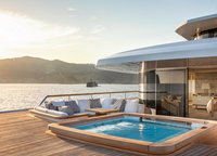 There is a Jacuzzi on the Owner's Deck, at the fore, with the function of regulating the water temperature from 10 to 38 degrees Celsius. This solution is ideal for those who want to refresh themselves after a workout at the bridgehead gym.