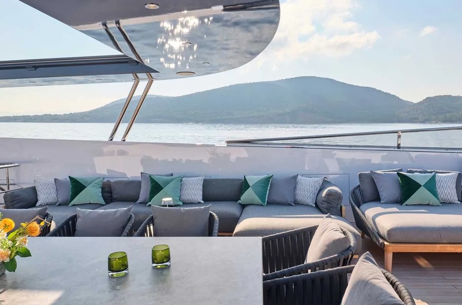 Golden Yachts  O'Neiro