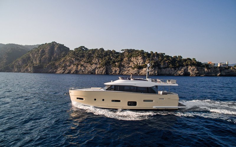 Azimut Magellano 66