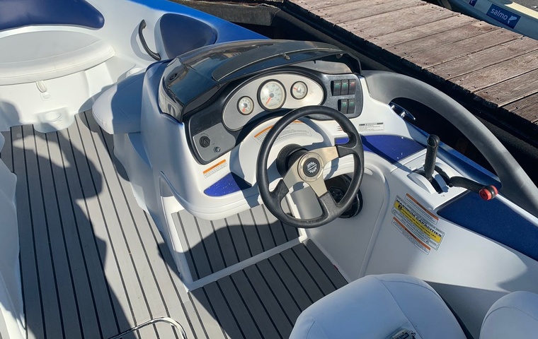BRP Sea Doo Challenger 2000 (2004)