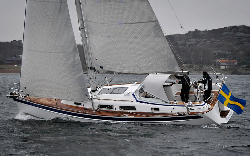 Hallberg-Rassy  372