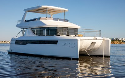 Leopard 40 Powercat