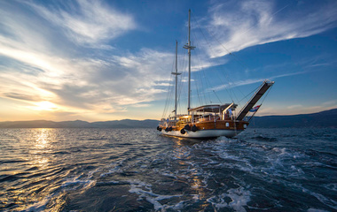 Custom Boats Libra