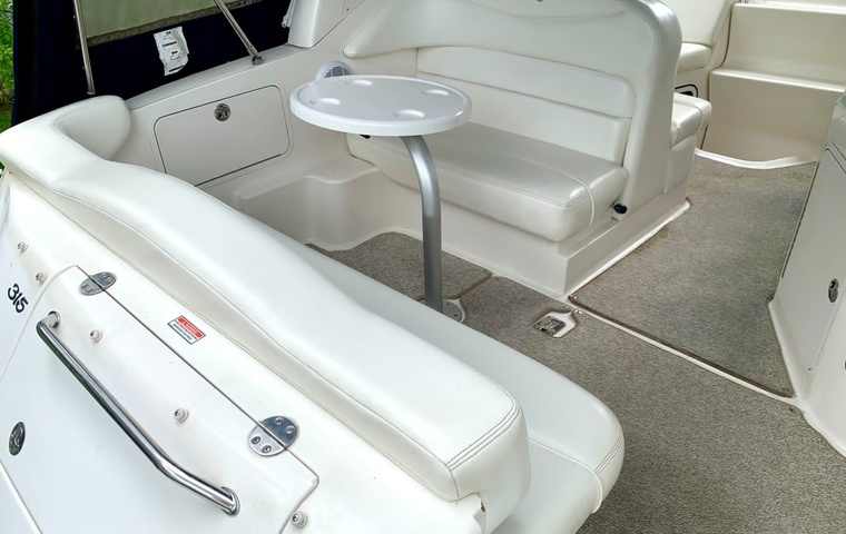 Sea Ray 315 Sundancer   (2004)