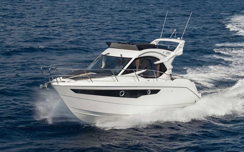 Galeon 300 Fly