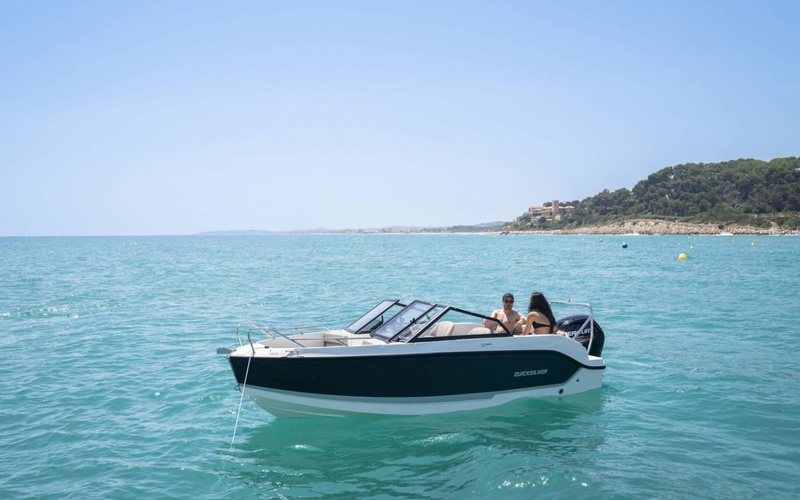 Quicksilver Activ 555 Bowrider