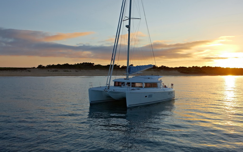 Lagoon 421