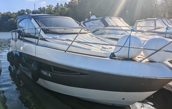 Cobrey 33 HT (2015)