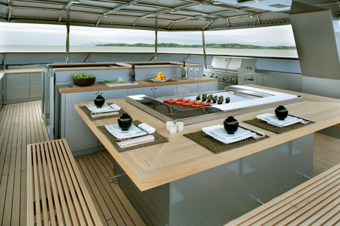 Alloy Yachts VvS1