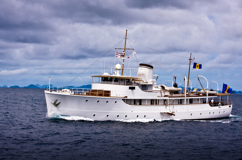 Astoria Marine Calisto