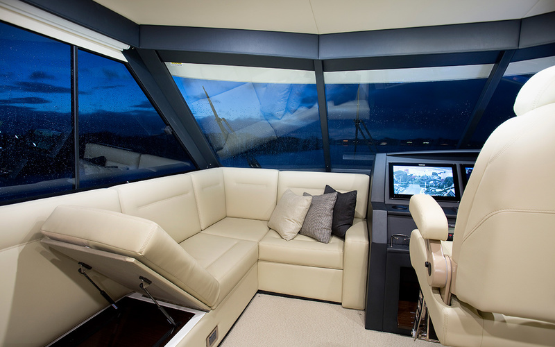 Maritimo M70