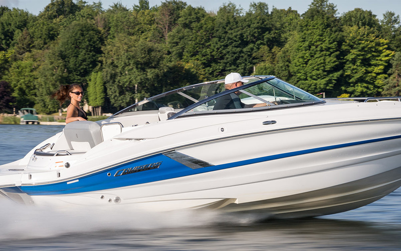Cruisers Yachts 238 Bow Rider