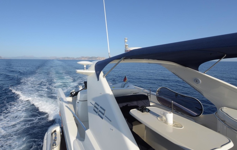 Azimut 62S (2006)
