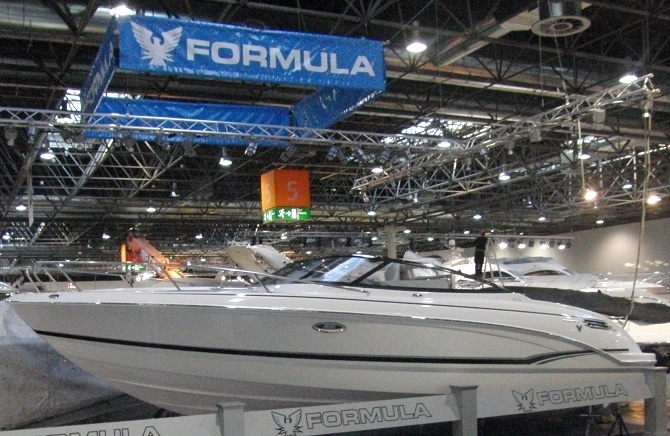 Formula 270 Sun Sport