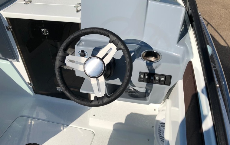Velvette 20 Image (2019)