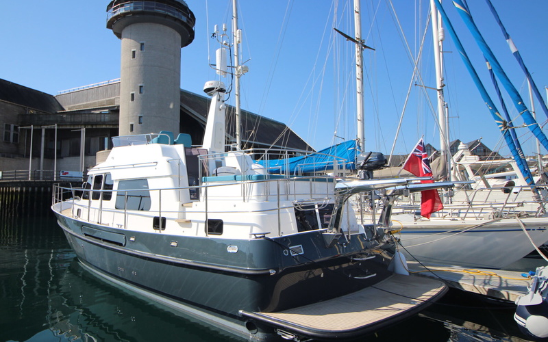 Hardy 42 Hybrid