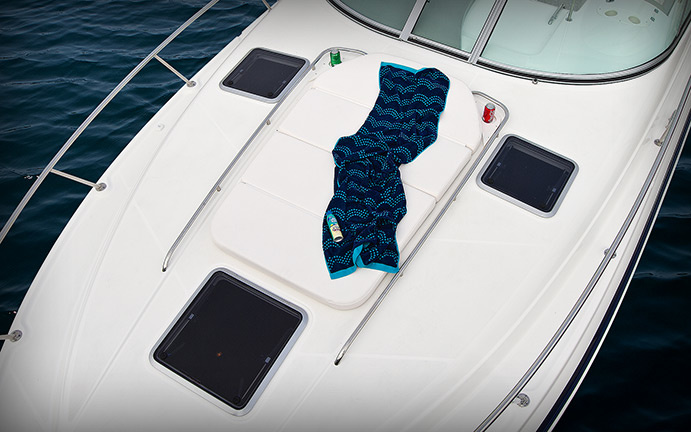 Chaparral 350 Signature Cruiser