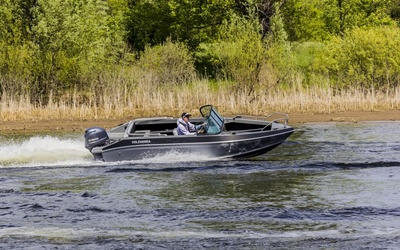 Volzhanka 51 Bowrider