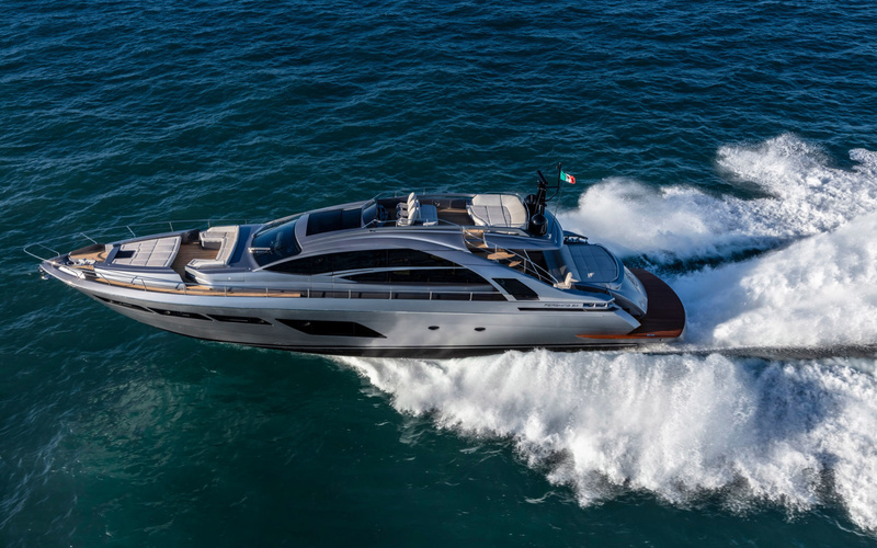 Pershing 8X