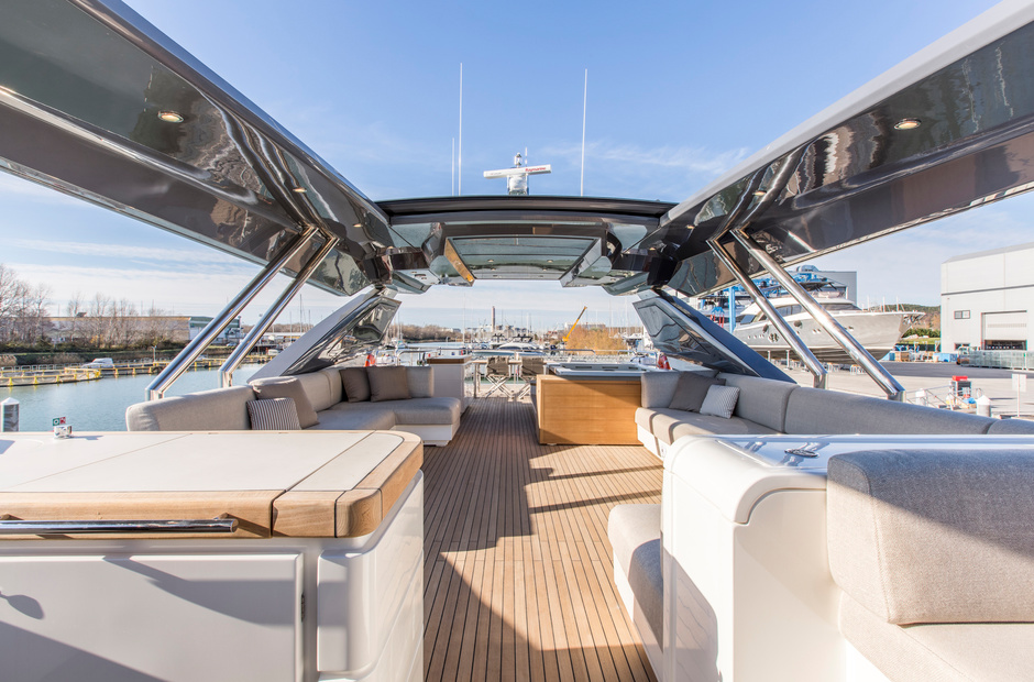 Monte Carlo Yachts Esmeralda of the Seas