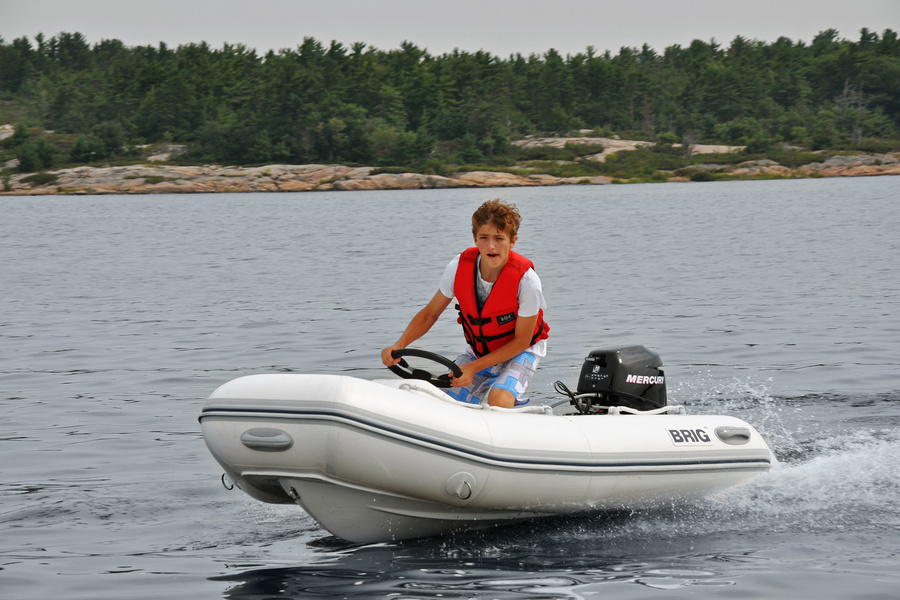 Brig Falcon Tender 300