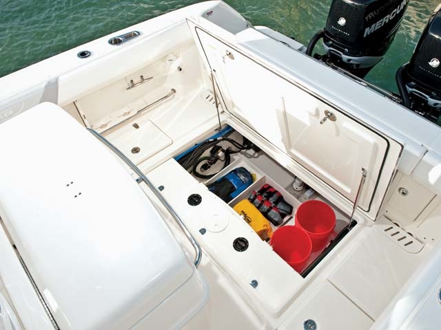 Boston Whaler 320 Outrage