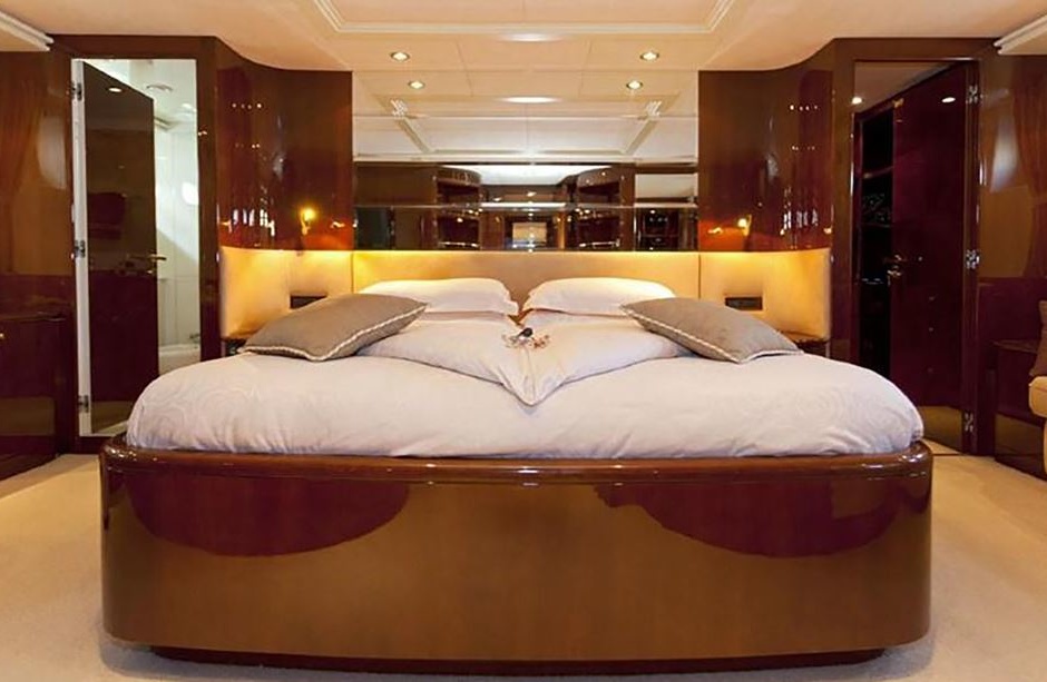 Azimut Happy Spirit